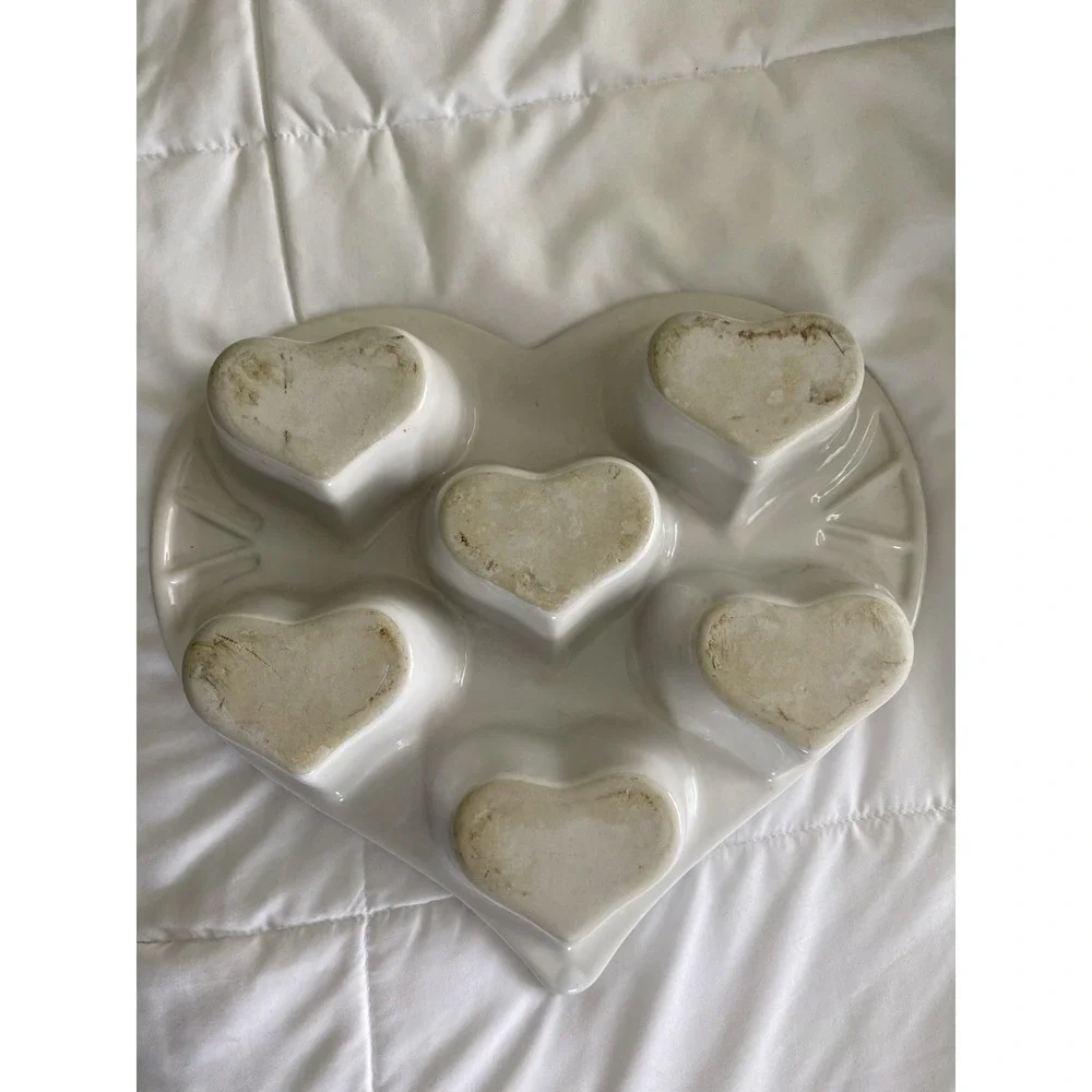Vintage‎ Blue Spongeware Ceramic Heart Muffin Pan – Cottagecore Bakeware